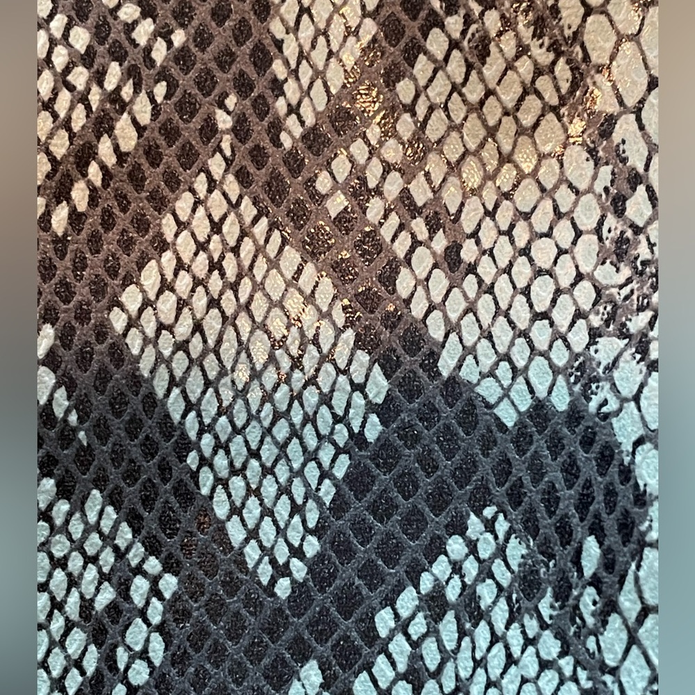 Carlisle Collection “Serpentine” Blue Python Prin… - image 5